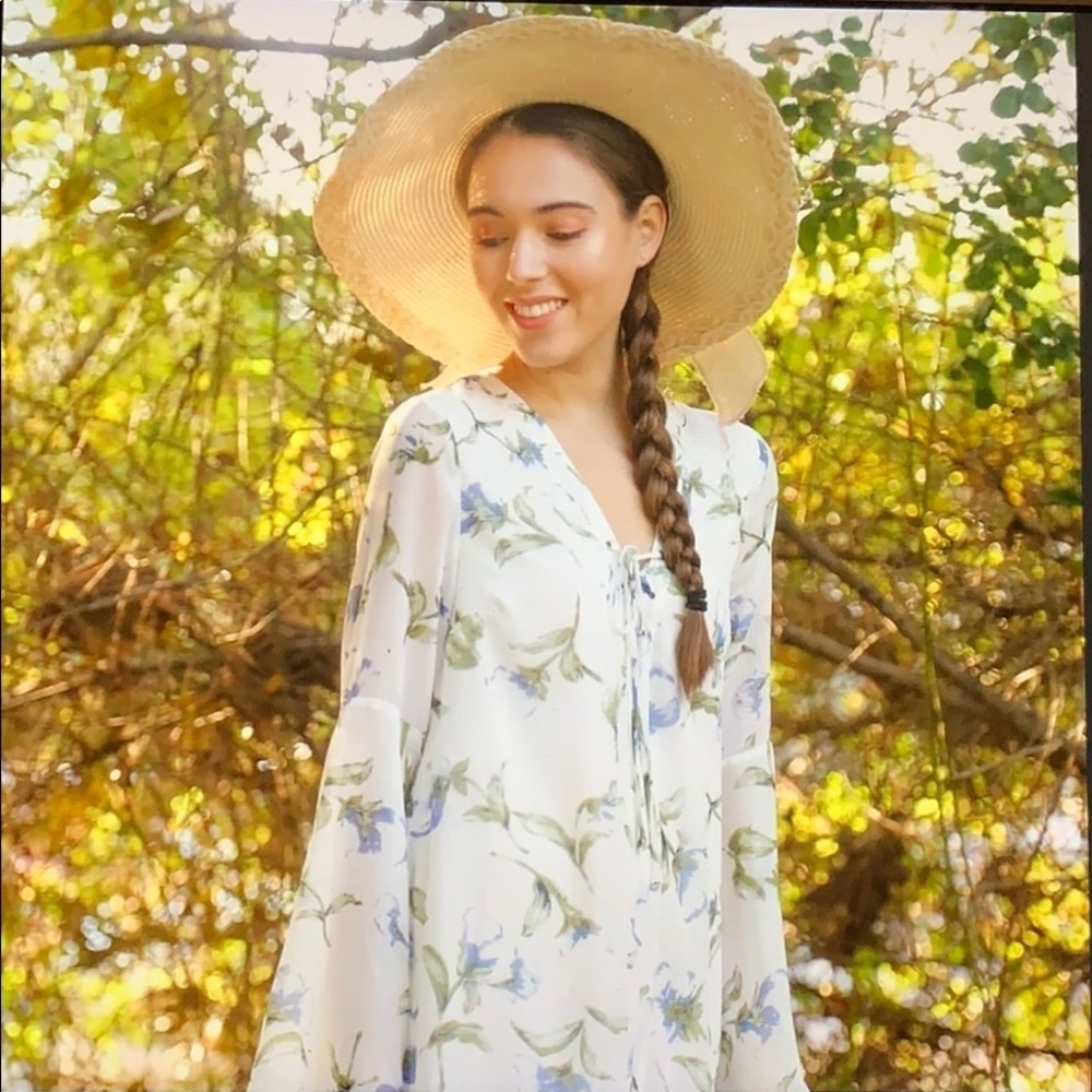 White floral print chiffon Dress